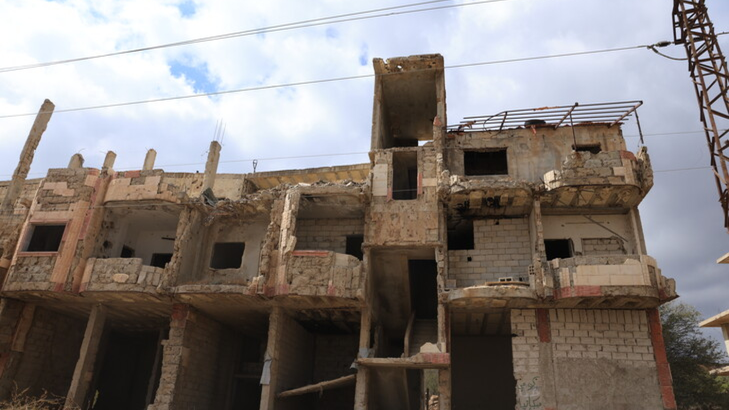 Syrie : des maisons endommagées à Quneitra après l’interception d’un drone iranien par Israël