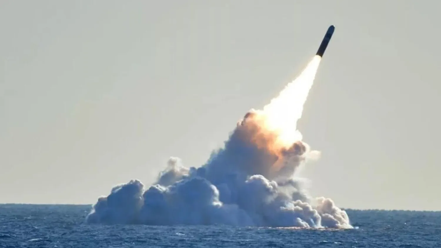 Le Japon lance des drones à capteurs quantiques pour traquer les sous-marins