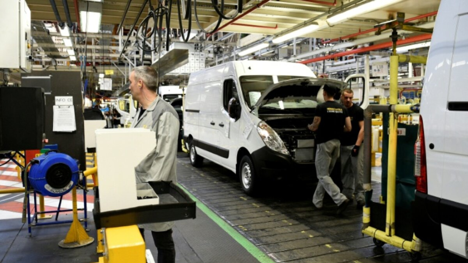 "Choc des cultures" : Renault met sa production en série au service des drones 