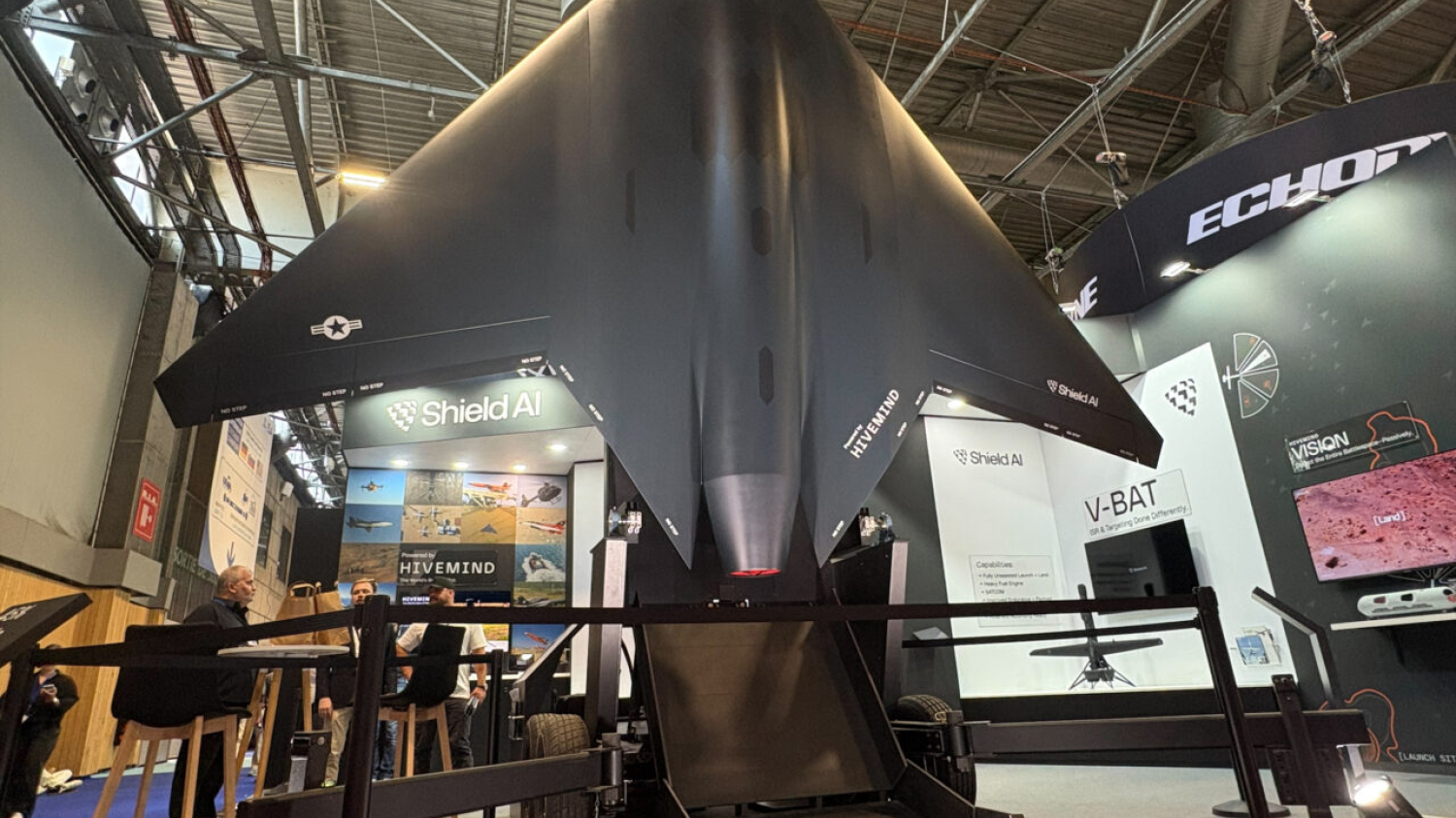 L’US Navy mise sur le drone de combat X-BAT à décollage vertical pour ses destroyers