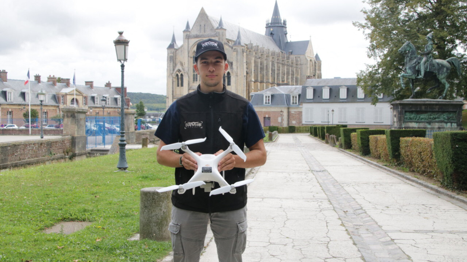 Passionné de drone, Naël en a fait son métier à Eu