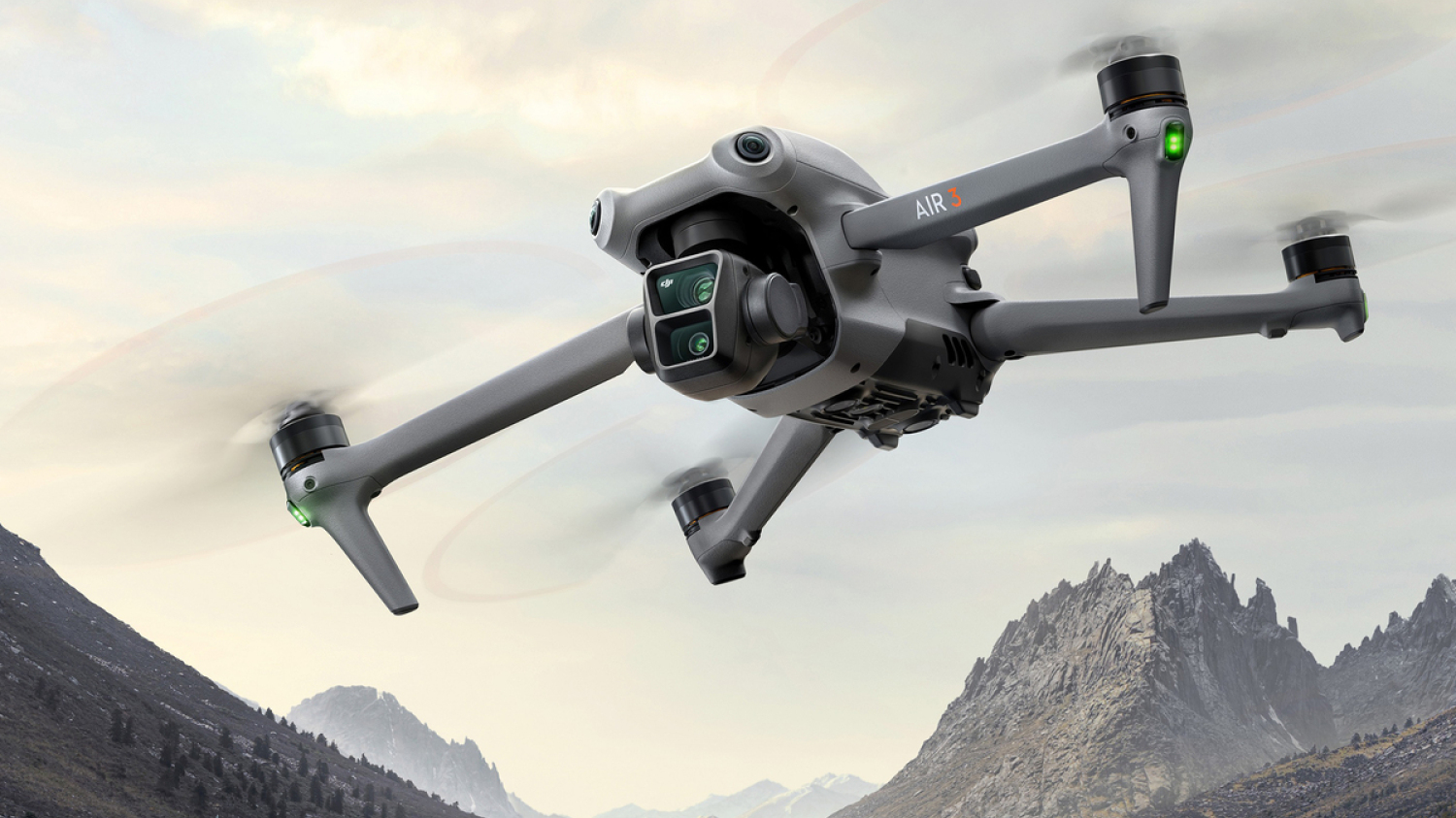 Black Friday 2024 – Le drone DJI Air 3 Avec avec DJI RC "5 étoiles" à 1 099,00 € (-15%)