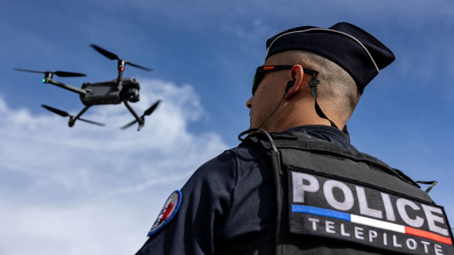 "Voir sans être vu" : le drone, nouvel outil des policiers et source d'inquiétude pour les libertés