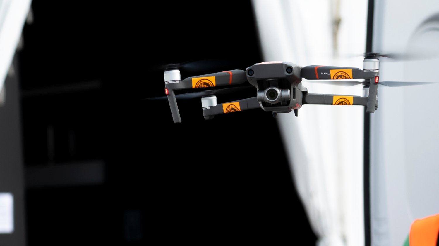 Arrêtés drone: surveillance aérienne autorisée dans le cadre de la lutte contre les rodéos urbains.