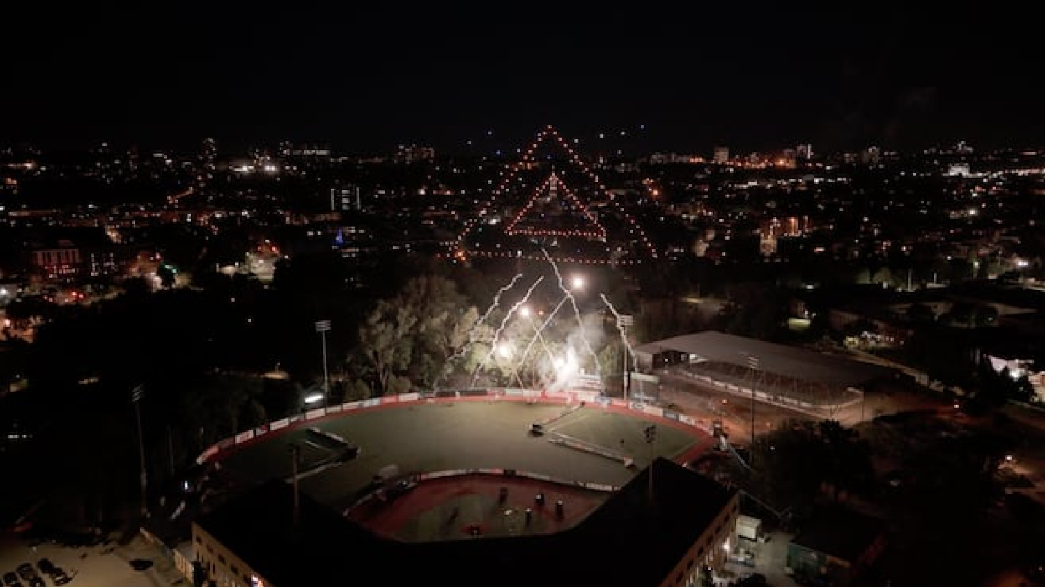 La magie des spectacles de drones s’ampare du stade Canac