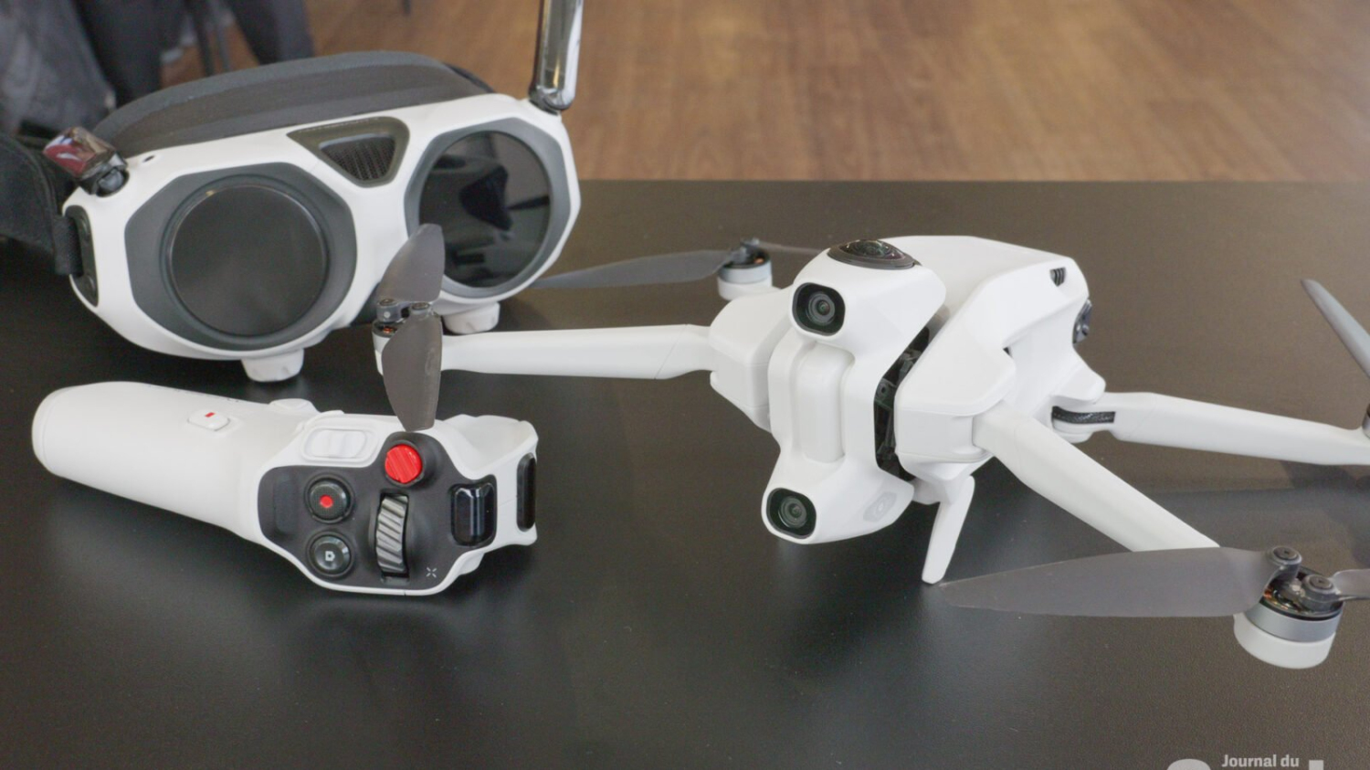 Prise en main AntiGravity A1, on a volé avec le premier drone 360