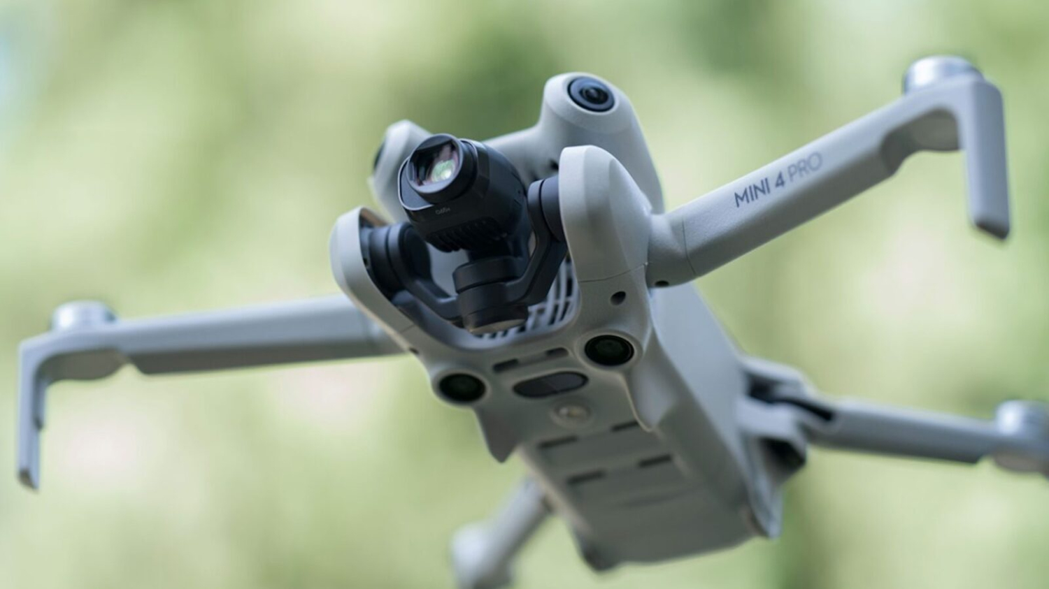 Avec la fin de l'été, le drone DJI Mini 4 Pro se prend une grosse claque de prix