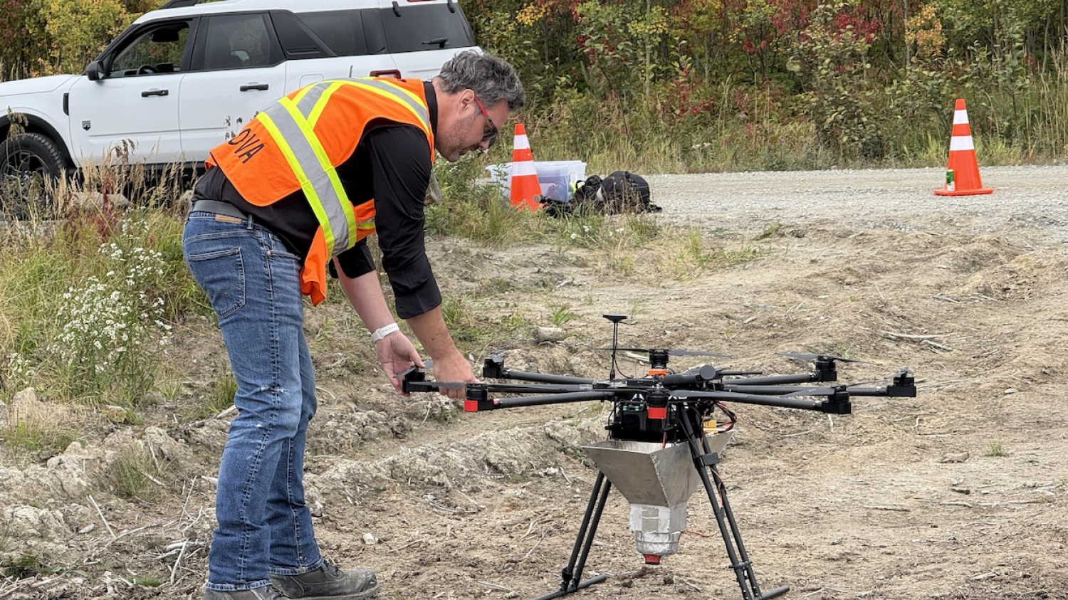 Des drones pour reboiser la forêt