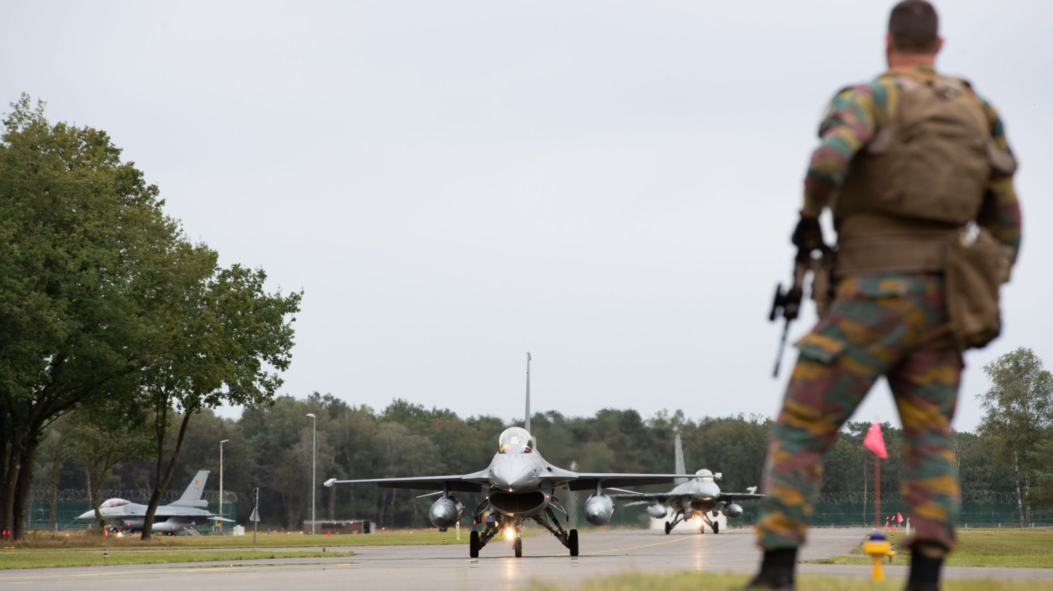 Plusieurs drones repérés au-dessus de la base militaire de Kleine-Brogel, confirme le ministre belge de la Défense 