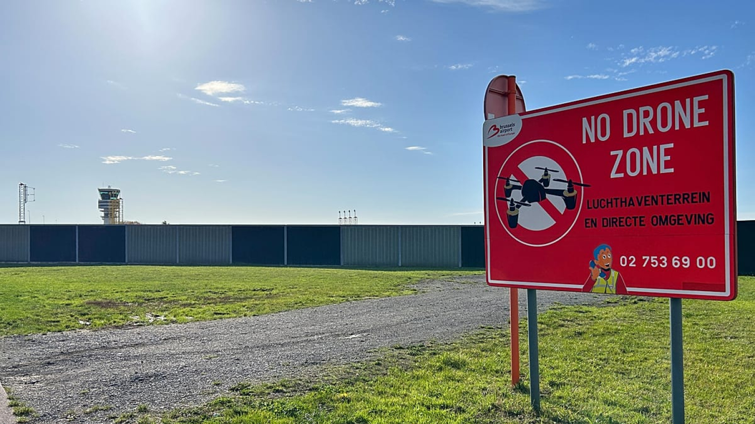 Drones suspects en Belgique : le Royaume-Uni envoie une équipe spéciale pour aider Bruxelles