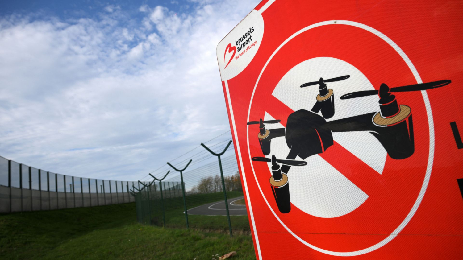 Le trafic aérien brièvement interrompu à Brussels Airport après le signalement d’un drone 