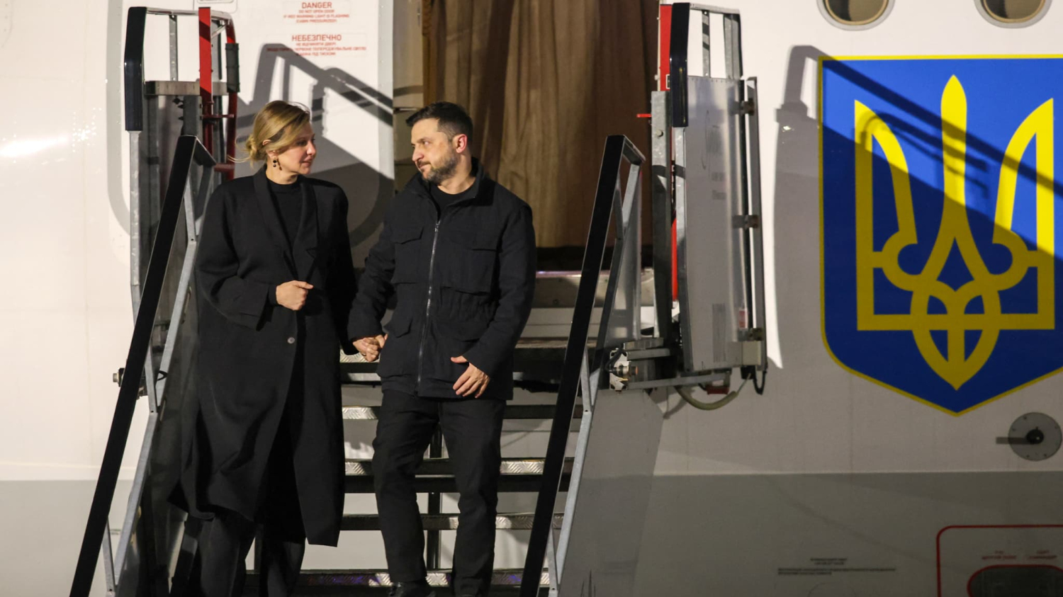 Plusieurs drones repérés sur la trajectoire de l'avion de Volodymyr Zelensky lors de sa visite en Irlande