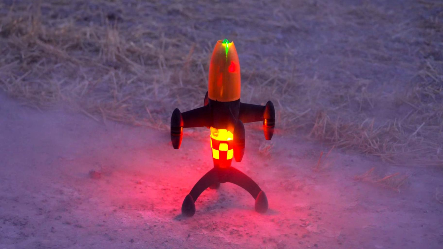 Un père et sont fils ont créé un drone plus rapide que tout ce qui ...