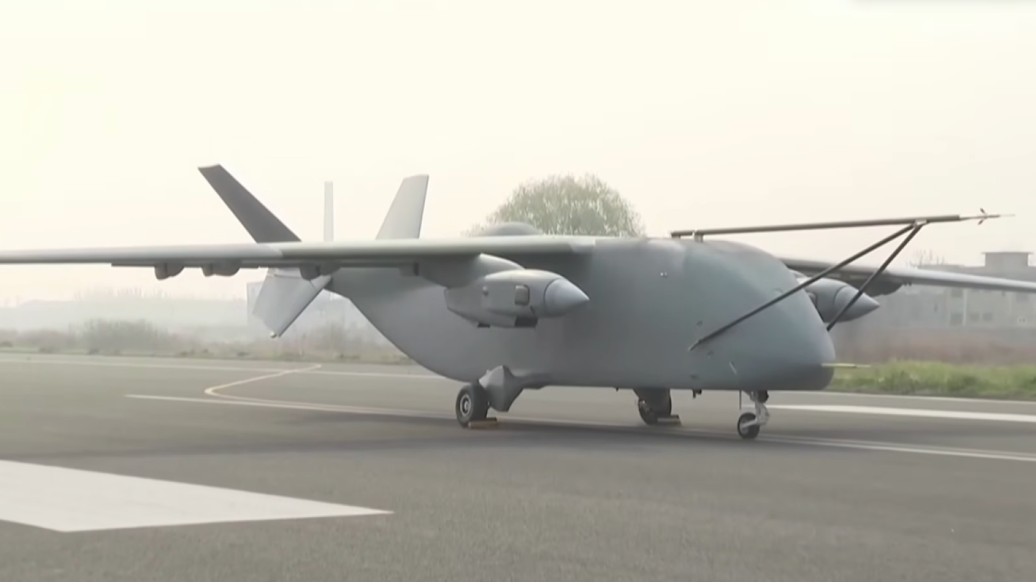 La Chine teste le plus grand drone cargo au monde, capable de transporter 7 tonnes.