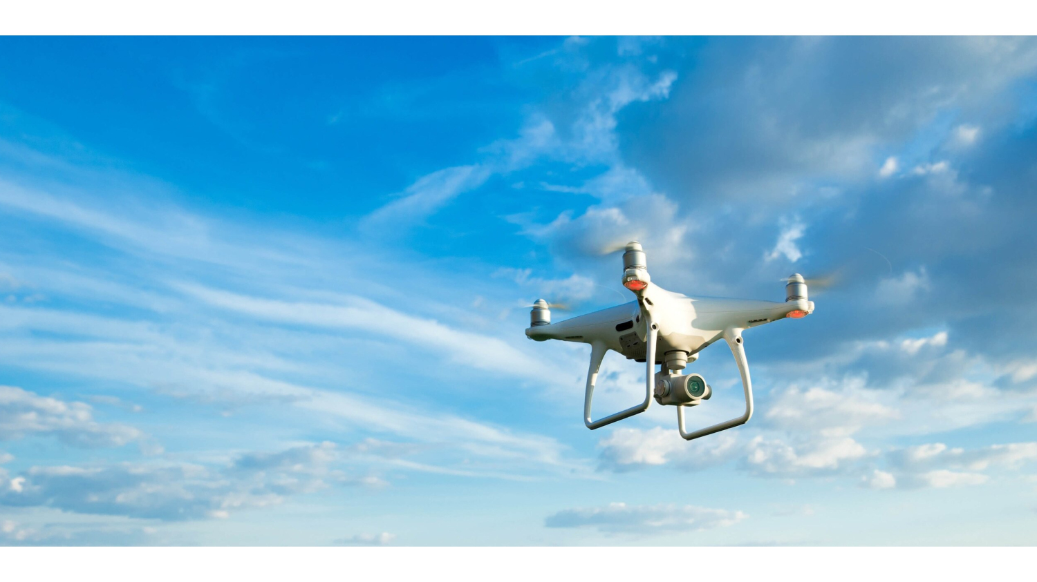 Une étude de NAV CANADA révèle que les drones transformeront l'économie et l'espace aérien inférieur du Canada, de même que le quotidien des gens