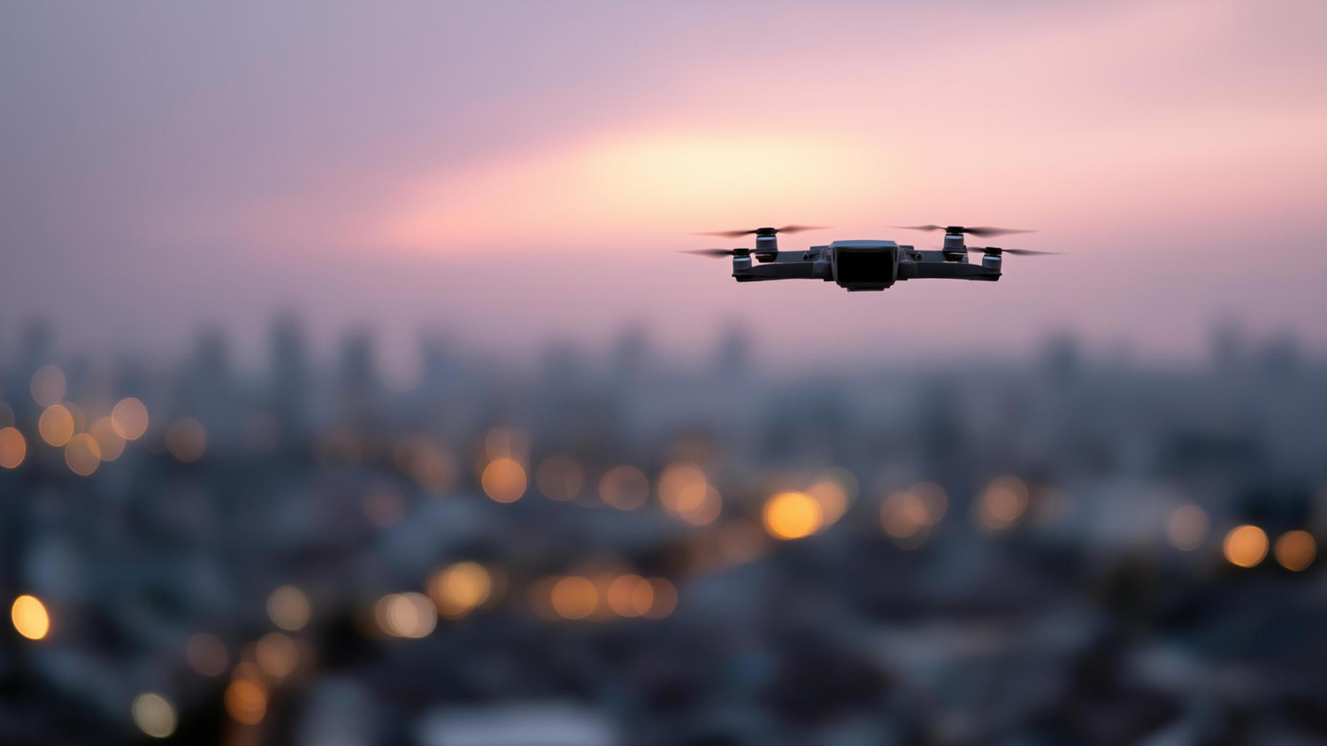 Aéroports, usines, sites sensibles : Orange se lance dans la chasse aux drones intrusifs