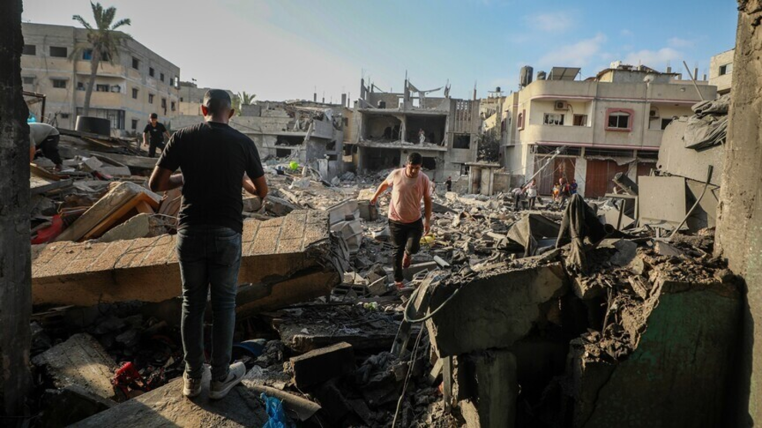 Une frappe de drone israélienne sur un rassemblement funéraire dans le centre de Gaza fait 7 morts et 19 blessés