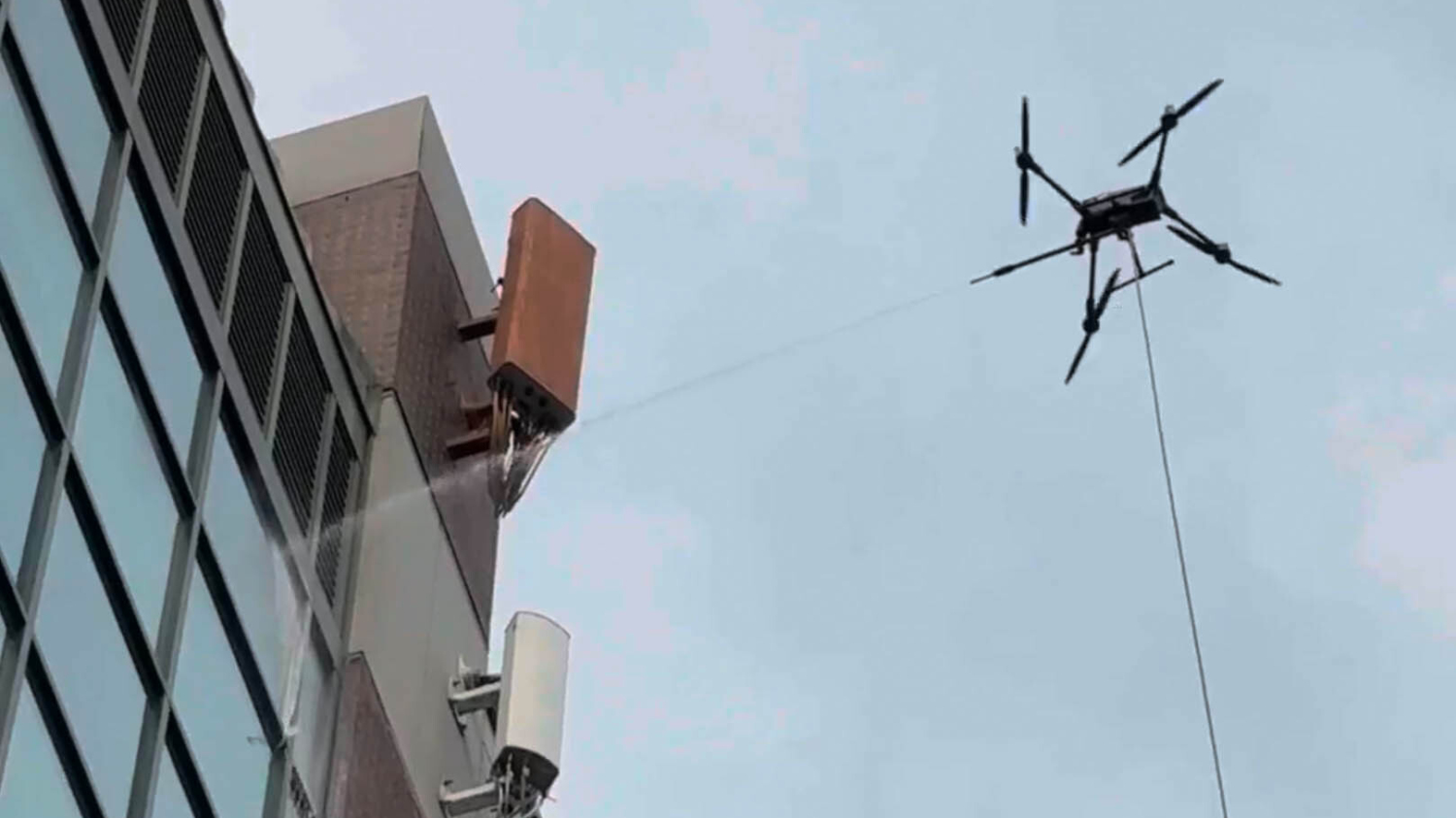Un drone à sa fenêtre 