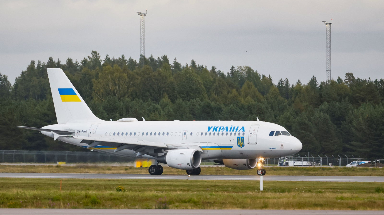 L’avion transportant Zelensky vers la Norvège a failli être touché…