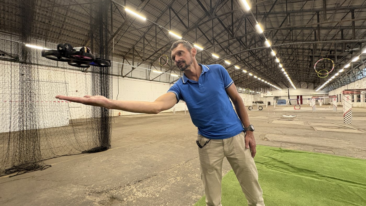 En Lettonie, des civils s’entraînent aux drones pour contrer les menaces russes