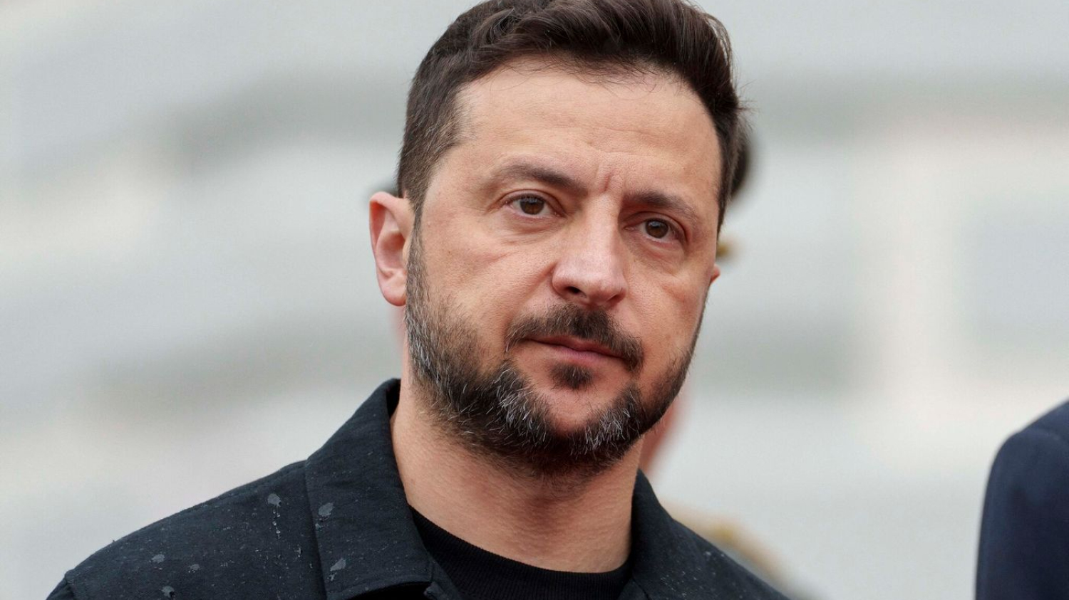 L’avion de Volodymyr Zelensky a failli être touché par un drone tandis qu’il était en route vers Oslo