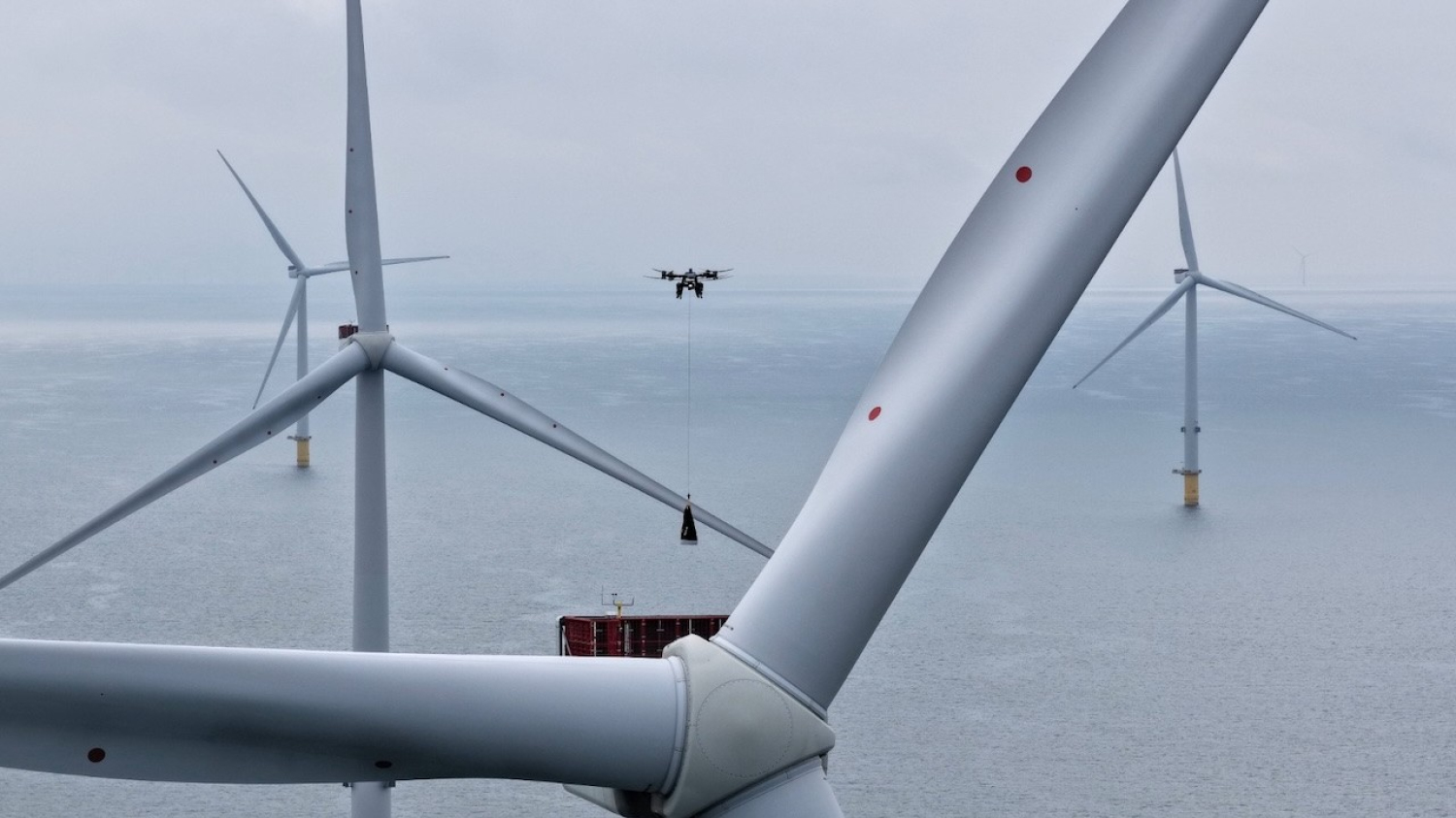Eolien : des drones cargos utilisés pendant une campagne de six semaines sur le parc Triton Knoll