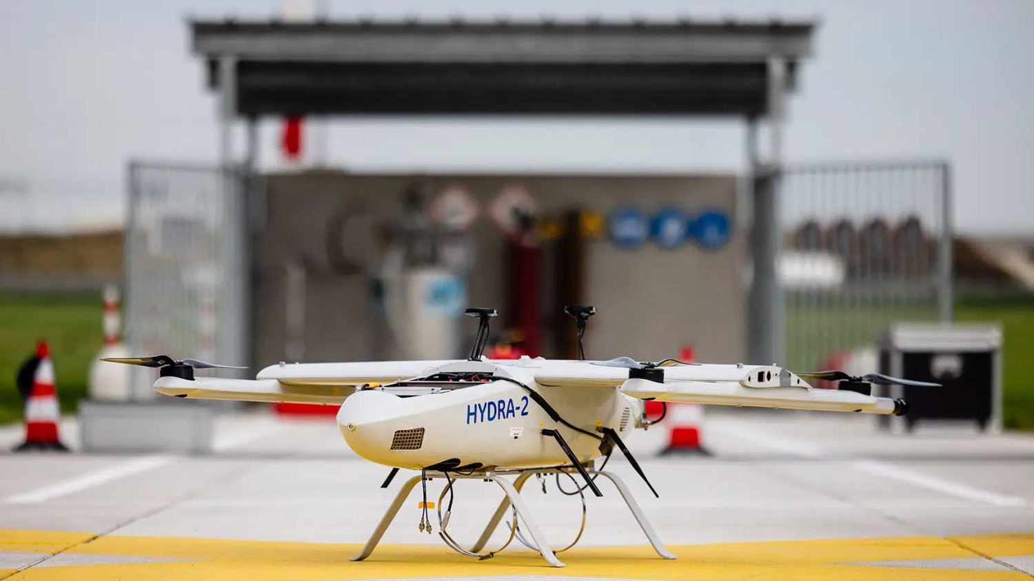 A hydrogène liquide, le drone HYDRA-II vient de franchir une étape clé sur un véritable aéroport