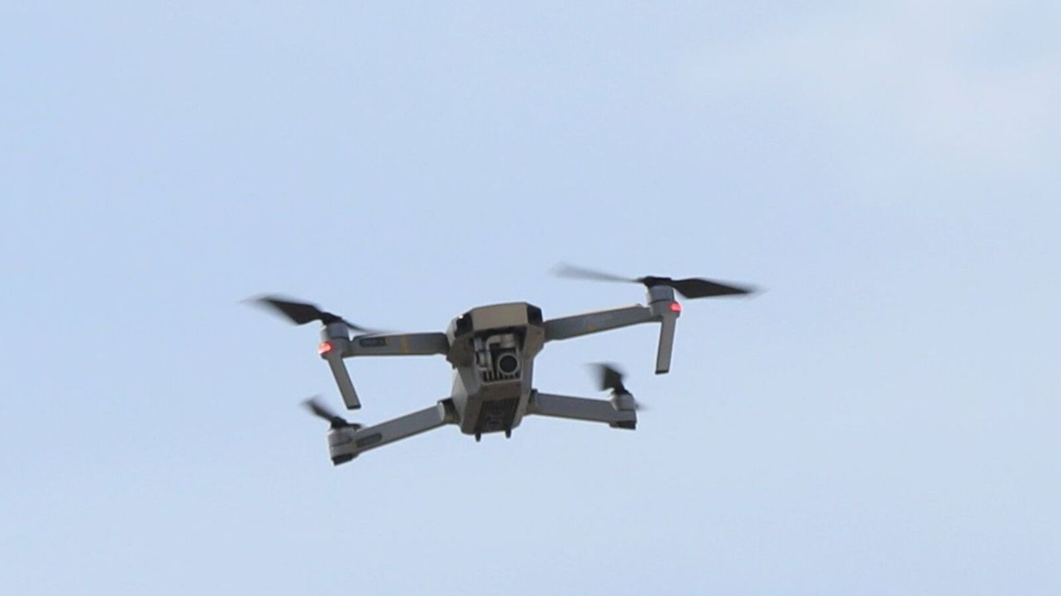 « C’est censé être la prison la plus sécurisée » : un détenu se fait livrer un menu McDonald’s par drone à la fenêtre de sa cellule au Québec