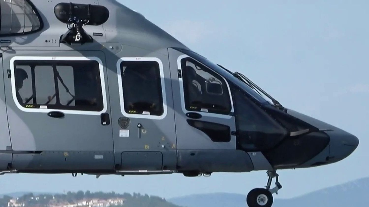 Survol de sites militaires par des drones inconnus à Toulon : une enquête ouverte pour identifier la provenance des engins, repérés lors d'un exercice