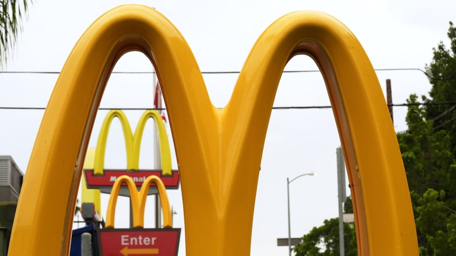 Un drone livre du McDonald’s et de l’alcool à un détenu d’une prison