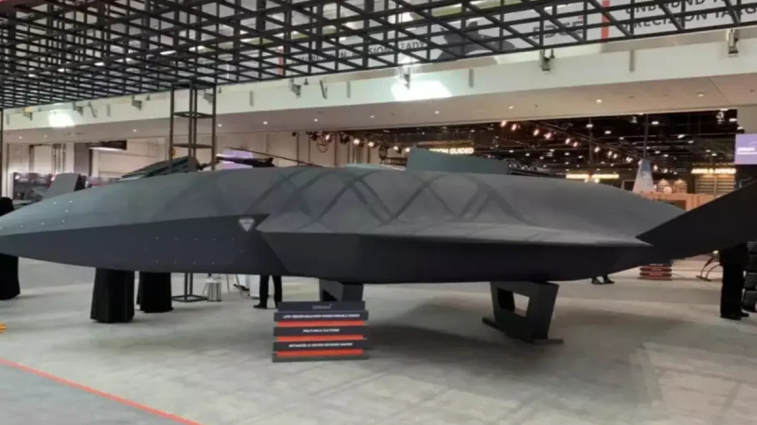 Le Maroc achète des armes guidées aux Émirats pour ses drones, dont une bombe portant jusqu'à 15 km